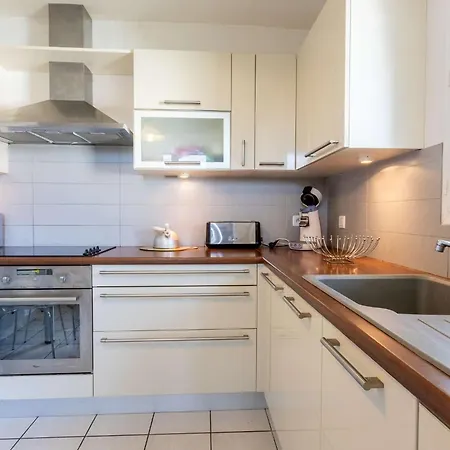דירה Duplex Avec Jardin Proche Du Lac Et Des Commodites De Navarrosse